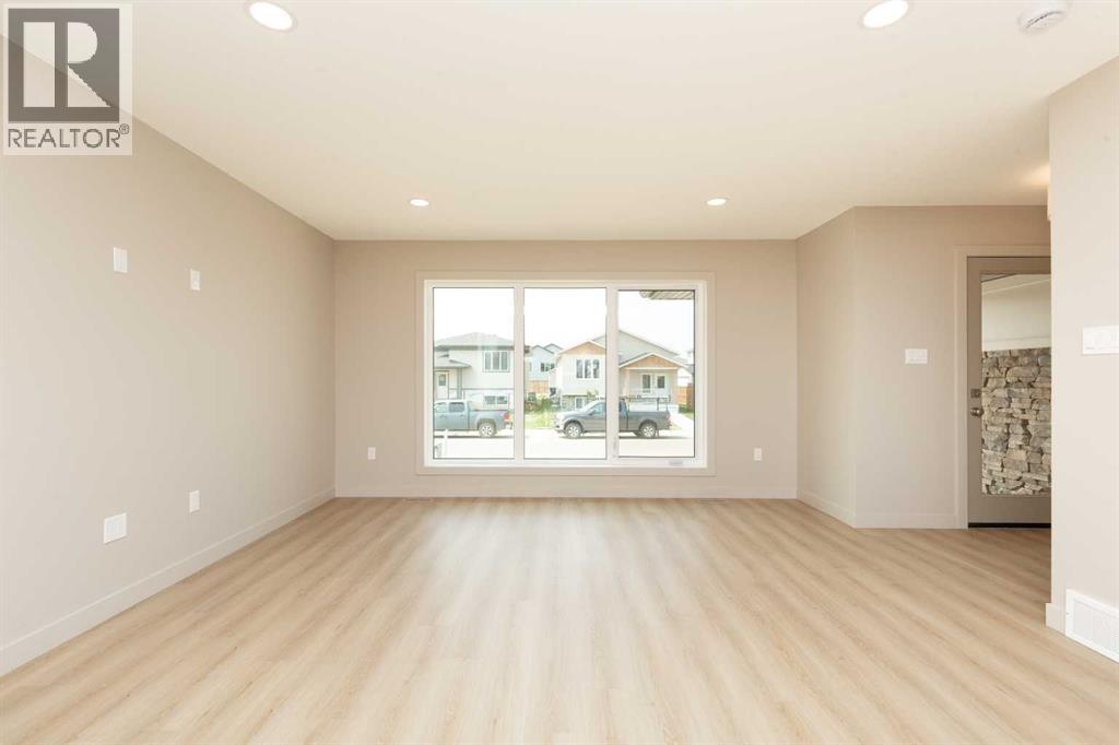 757 Riverhills Landing W