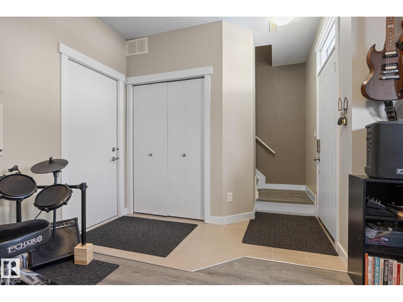 #15 150 EVERITT DR