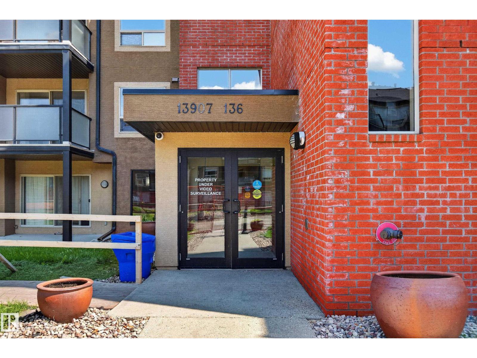 #104 13907 136 ST NW