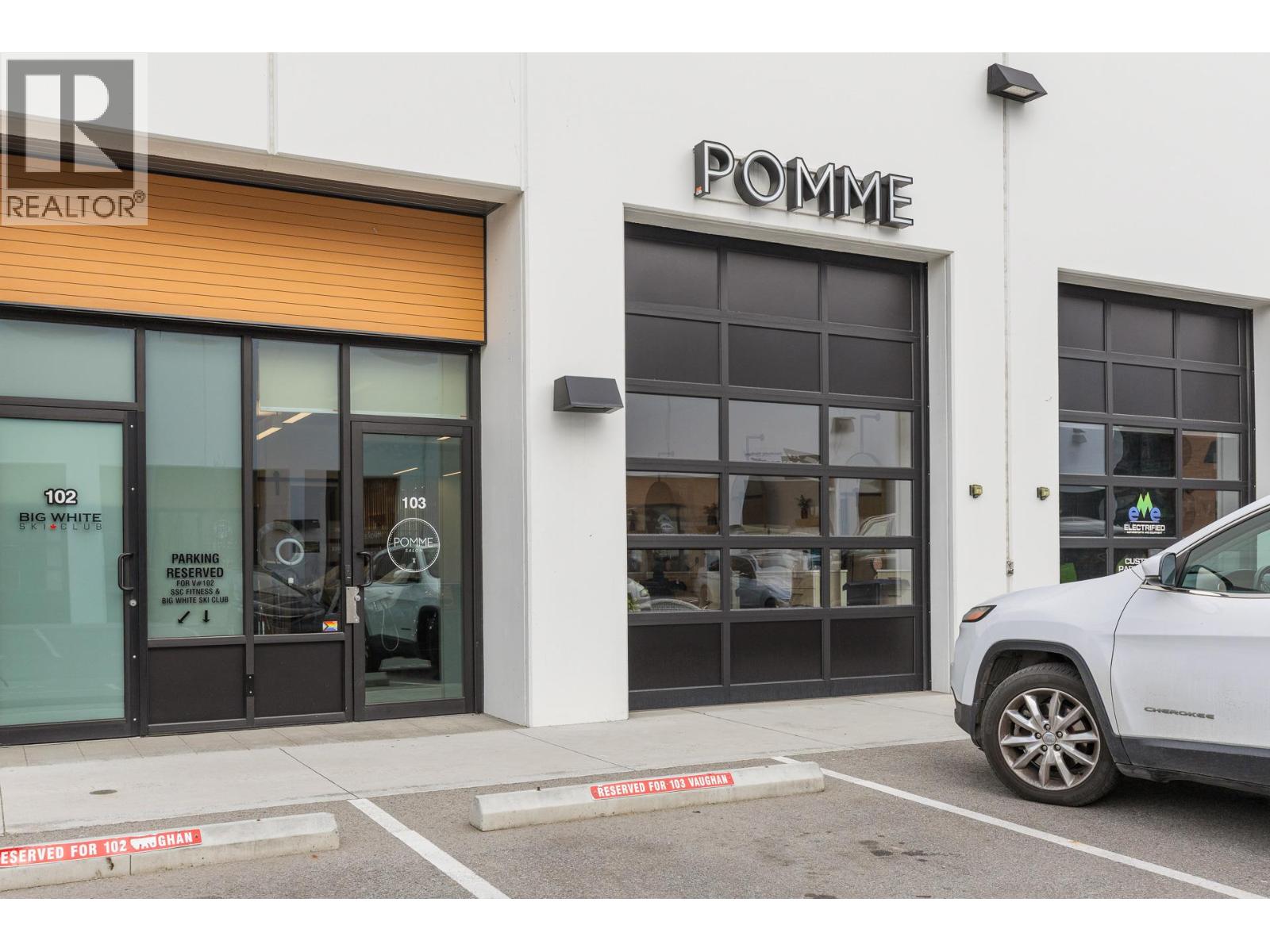 815 Vaughan Avenue Unit# 103