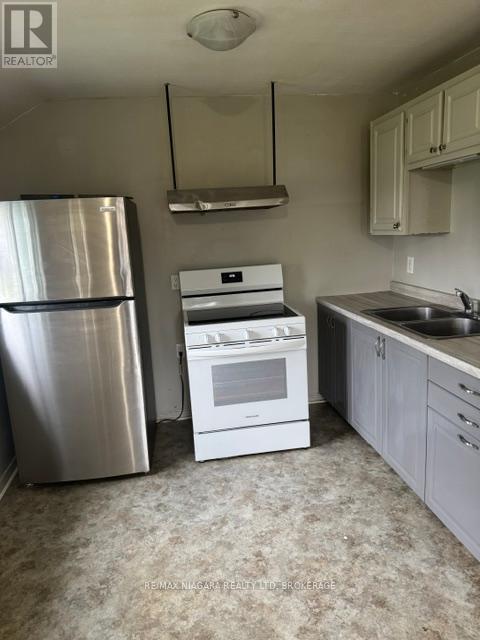 10818 LAKESHORE ROAD W