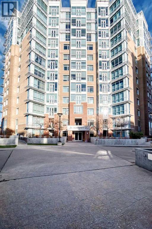 802, 16 Varsity Estates Circle NW