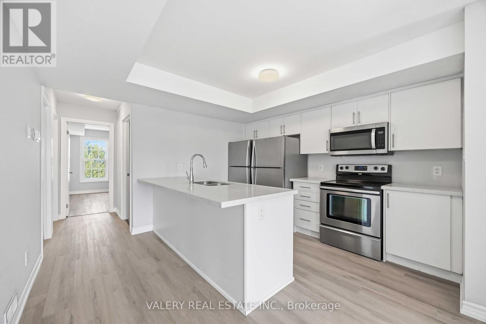 7 - 250 PENETANGUISHENE ROAD