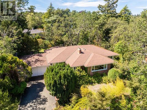 3250 Ripon Rd Oak Bay BC V8R6G7