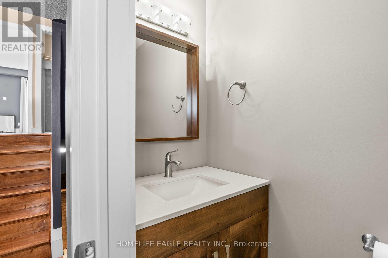 273 FERNDALE DRIVE S