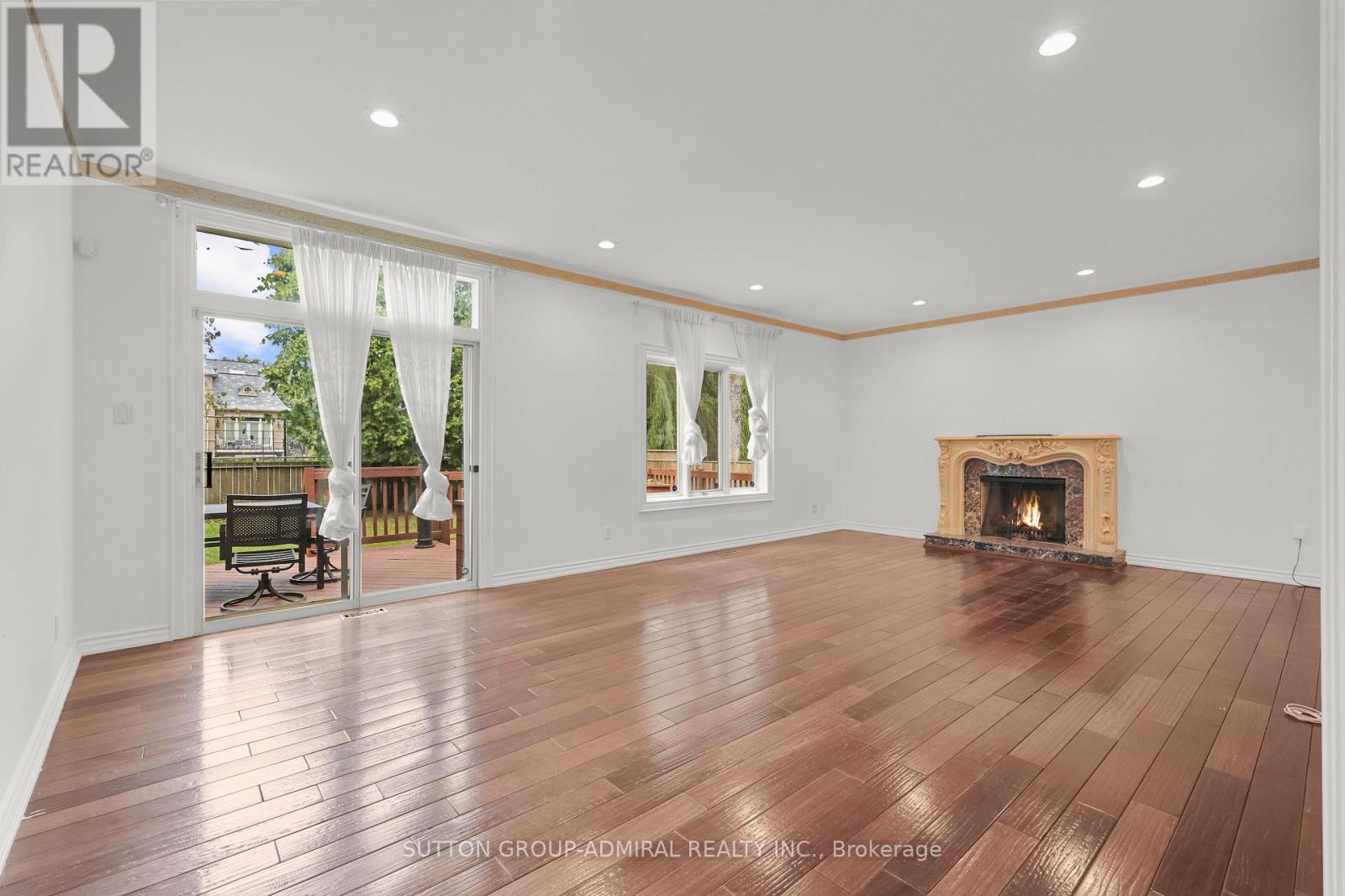 48 BERKINDALE DRIVE