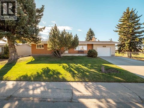 1311 23 Avenue Coaldale AB T1M1E1