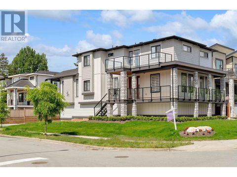 207 MABEL STREET New Westminster BC V3M0L1