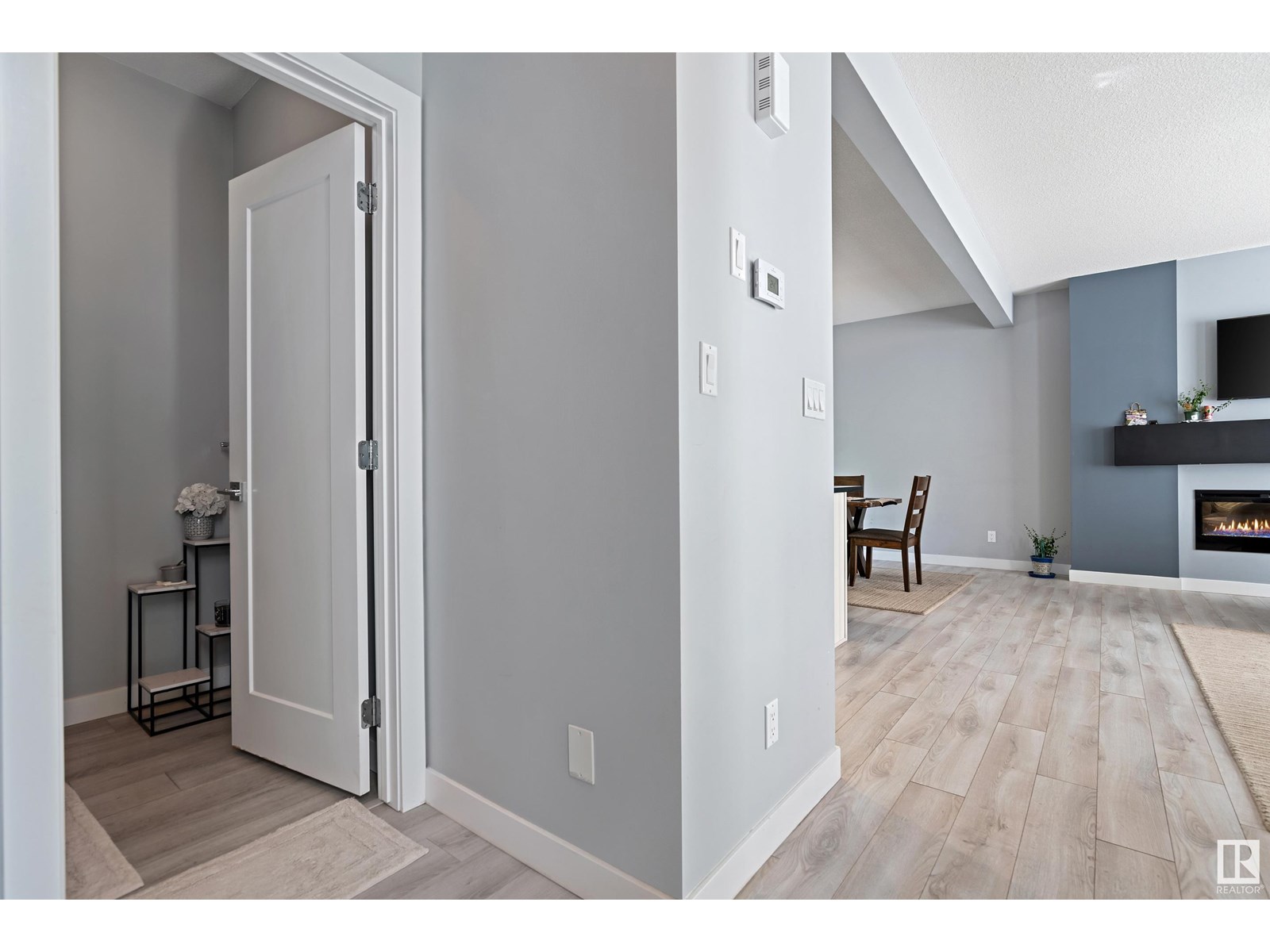 #24 14715 125 ST NW