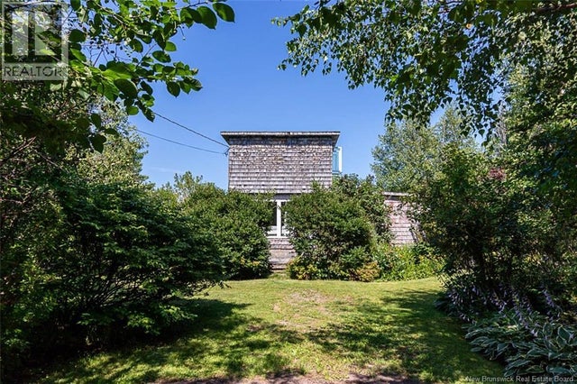41 de la Rochelle Avenue