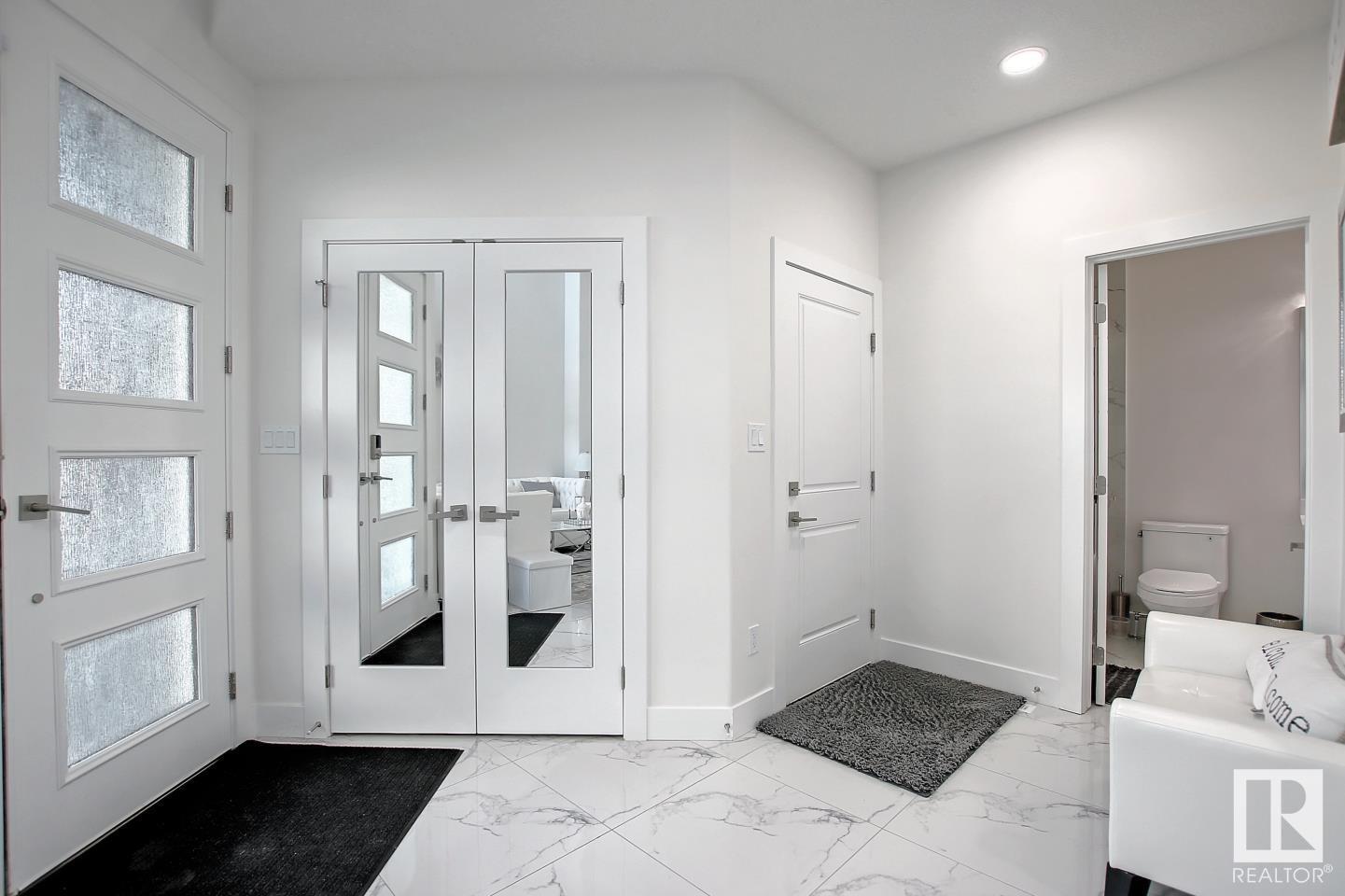 3628 1 AV SW