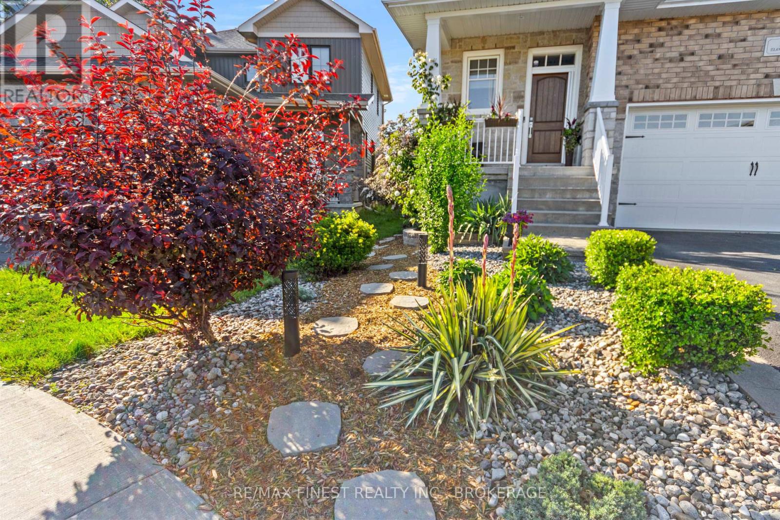 157 ISLANDVIEW DRIVE