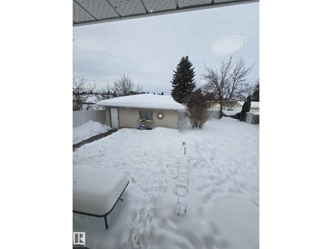 14224 78 ST NW Edmonton AB T5C1H5