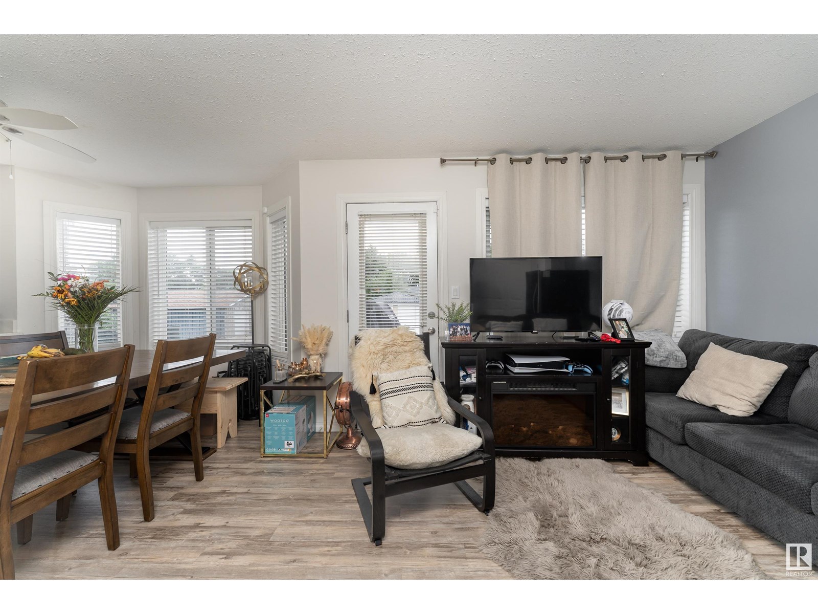 #2 11813 43 ST NW