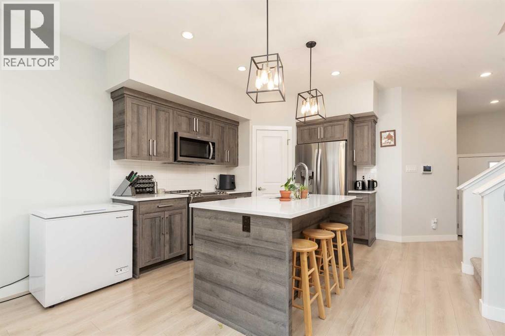 3, 67 Aquitania Circle W