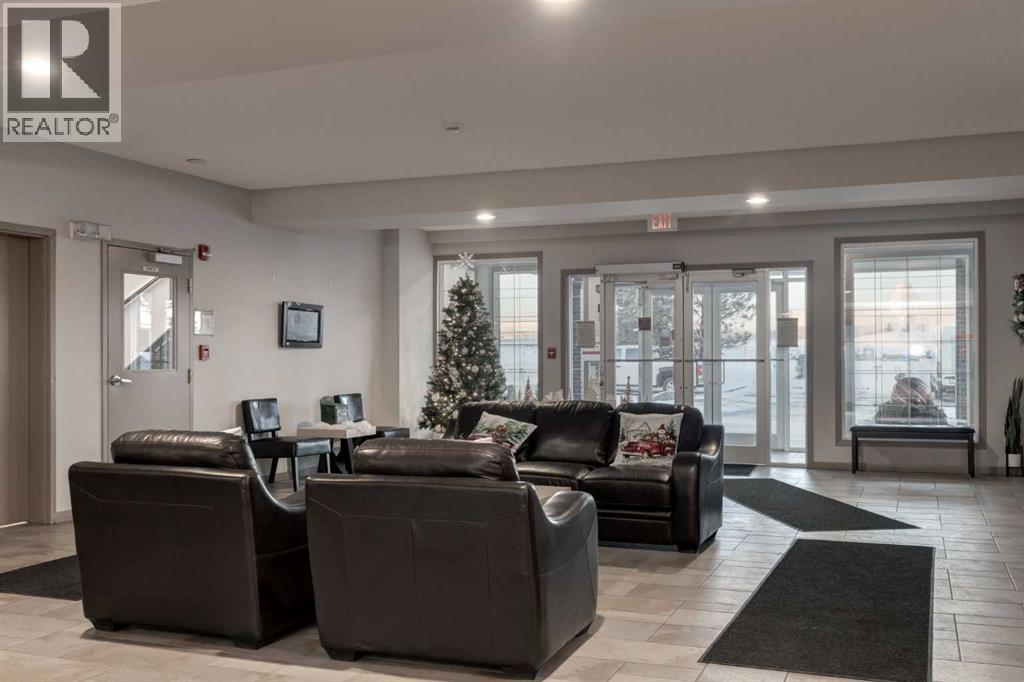 411, 1 CRYSTAL GREEN Lane