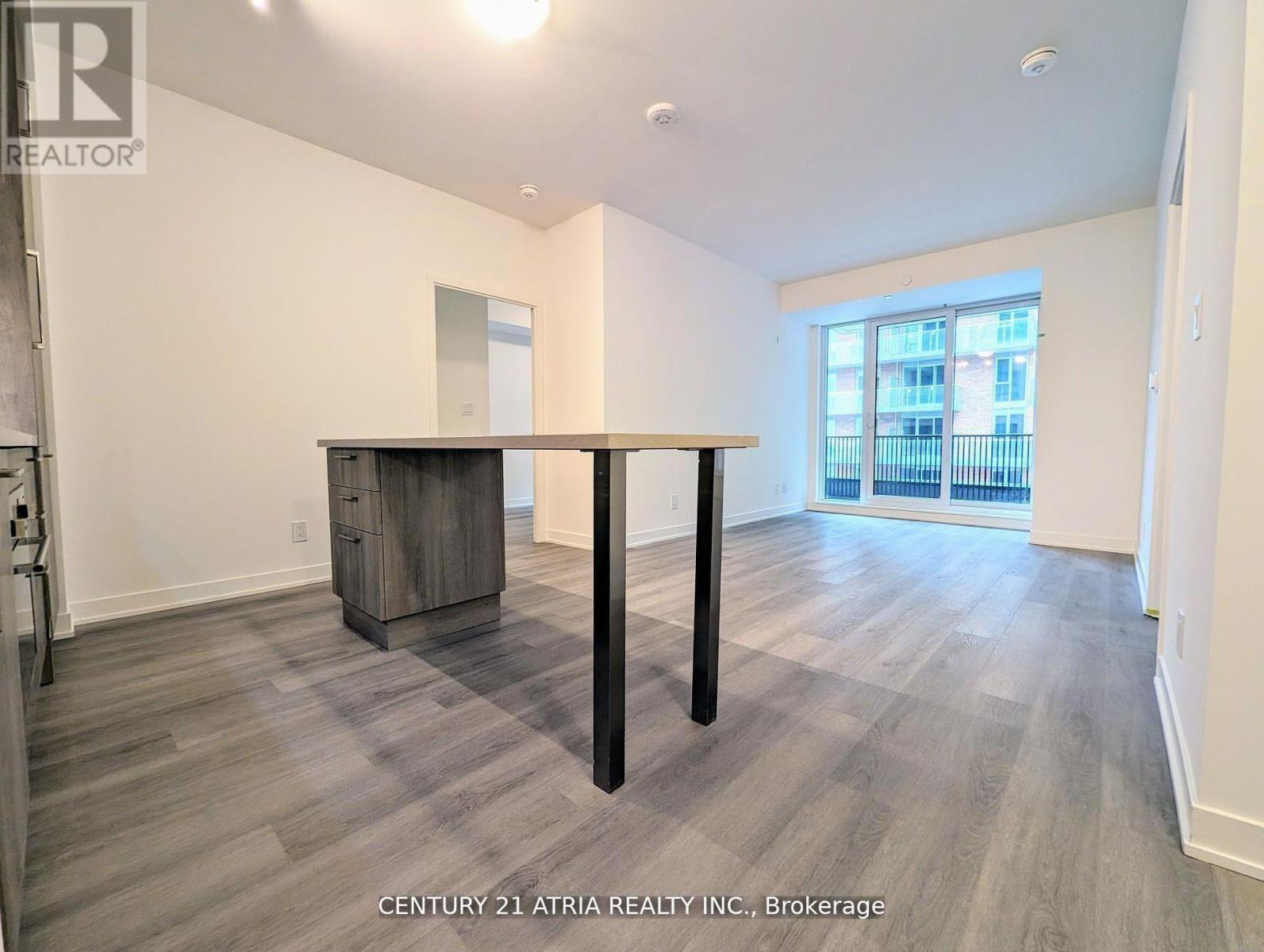 A835 - 8119 BIRCHMOUNT ROAD