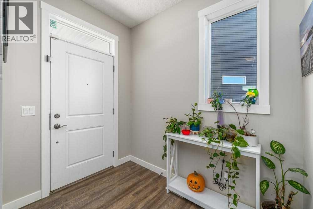 125 Sage Bluff Close NW