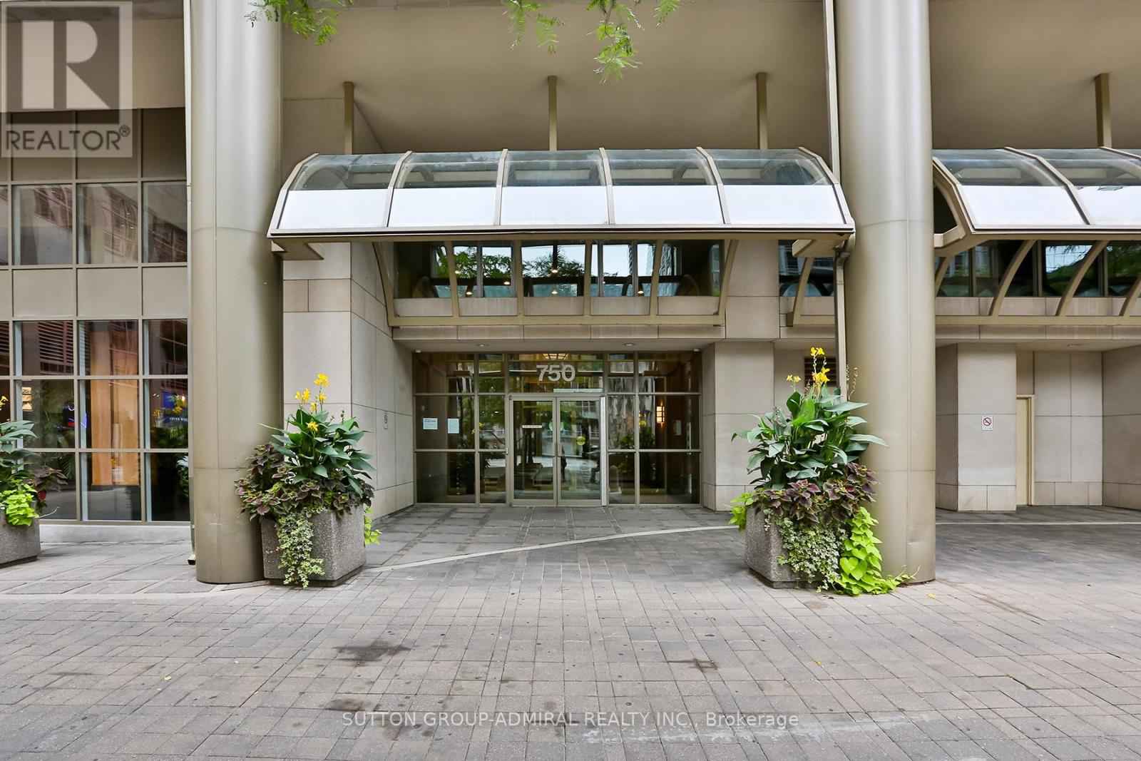 2002 - 750 BAY STREET