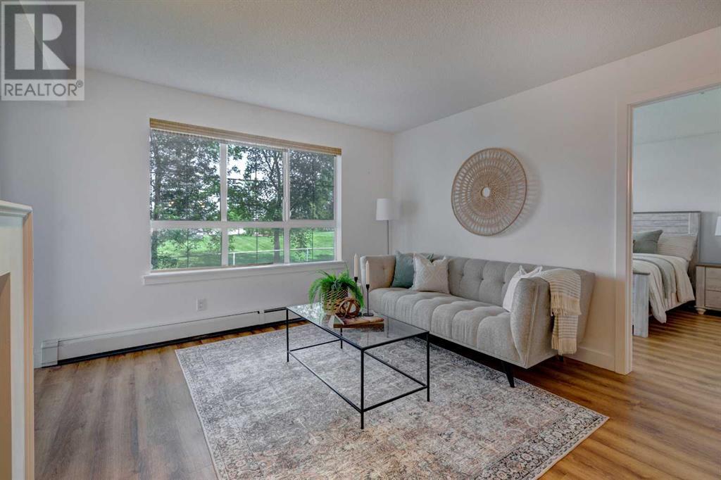 212, 35 Richard Court SW
