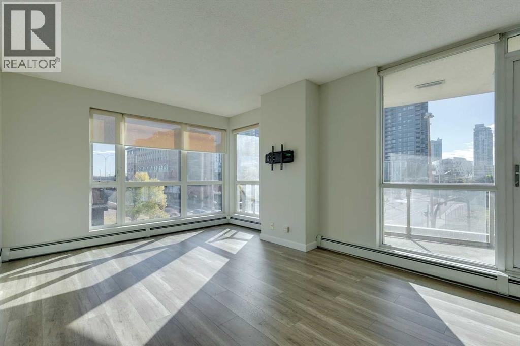 204, 325 3 Street SE