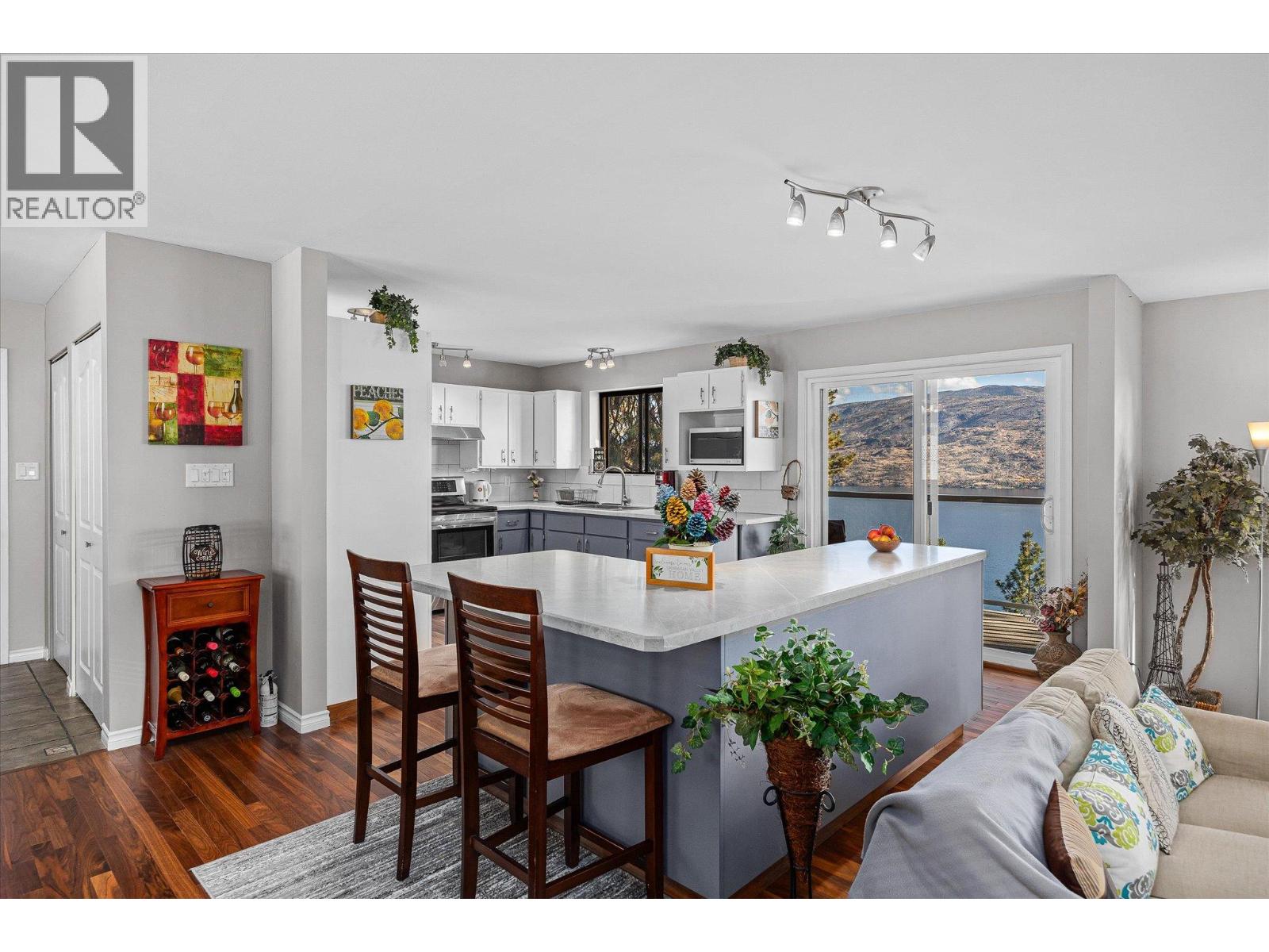 5821 Atkinson Crescent