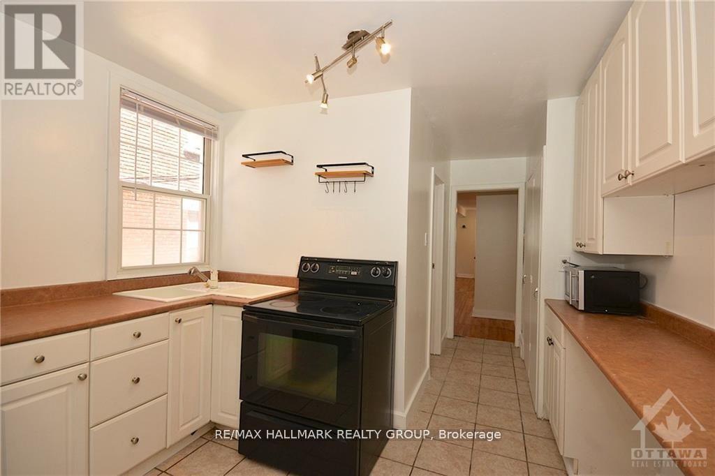 64-62 COBOURG STREET