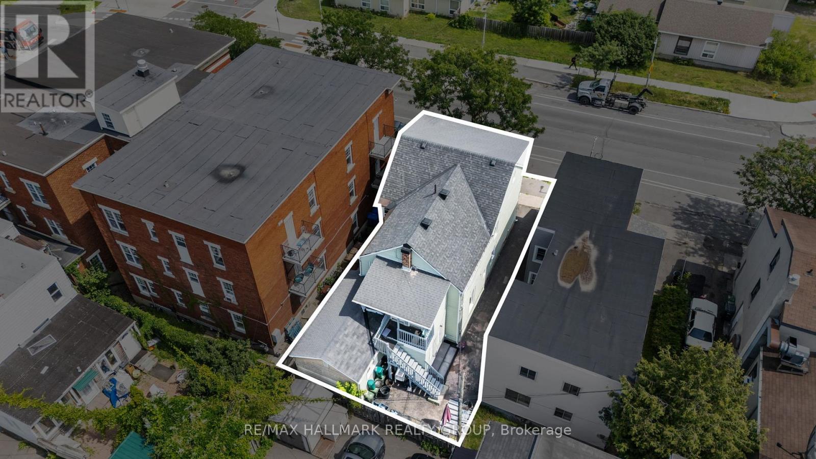 64-62 COBOURG STREET