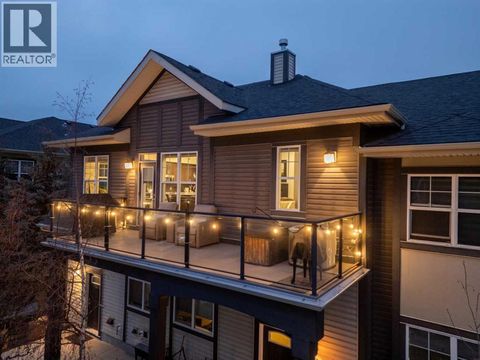 1026 Mckenzie Towne Villas SE Calgary AB T2Z1E4