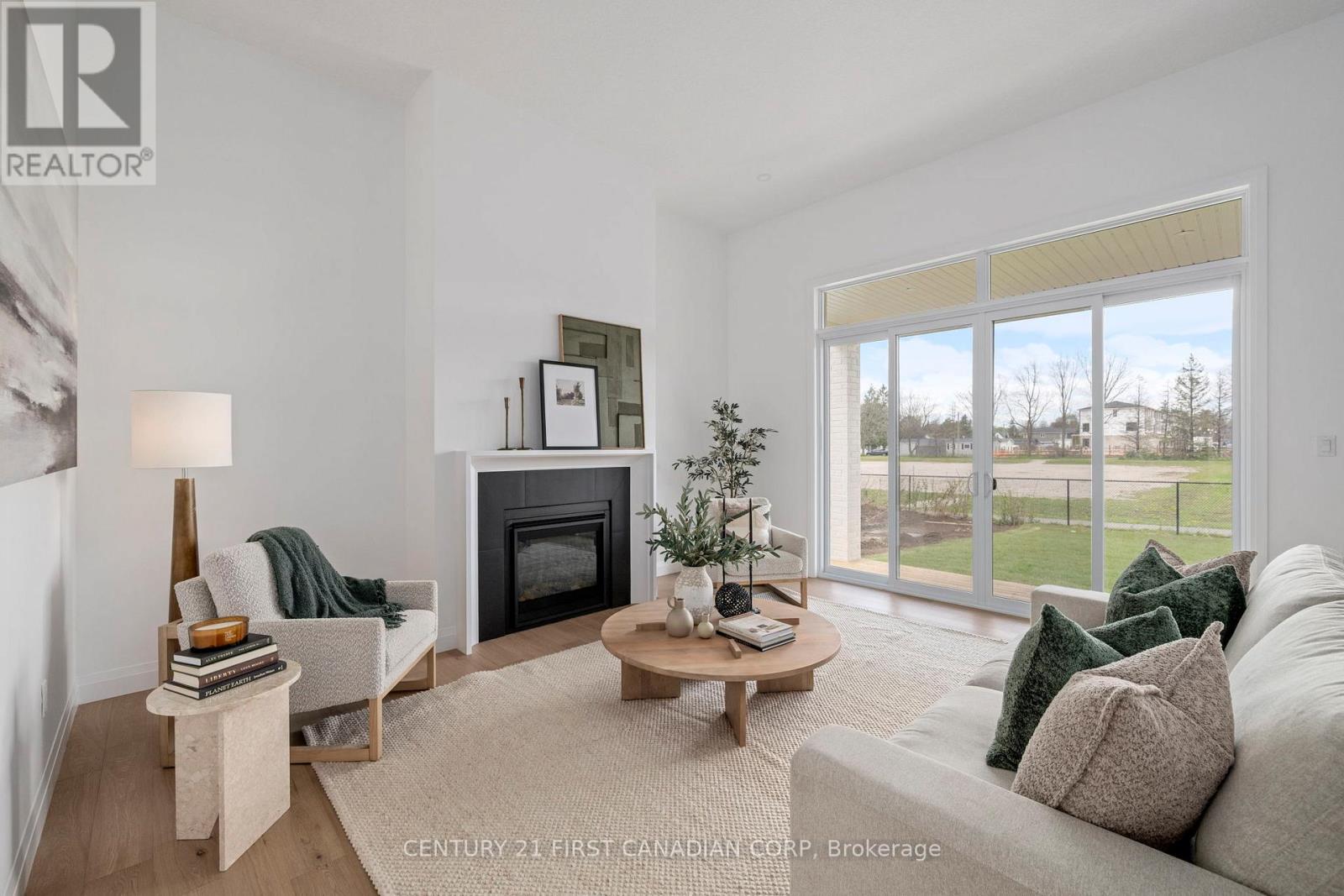 207 FOXBOROUGH PLACE