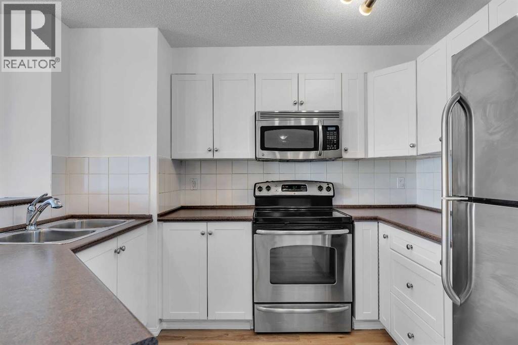 4406, 60 Panatella Street NW