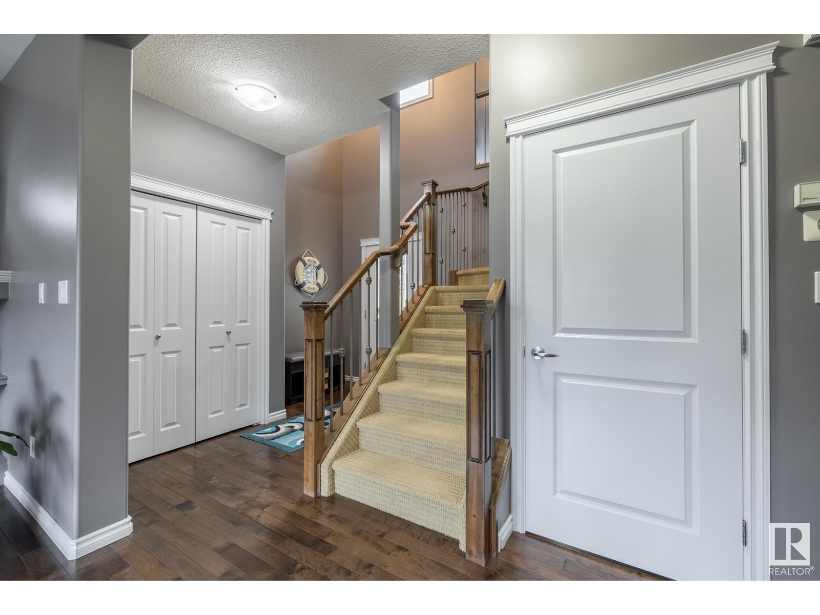 6720 19 Ave SW SW