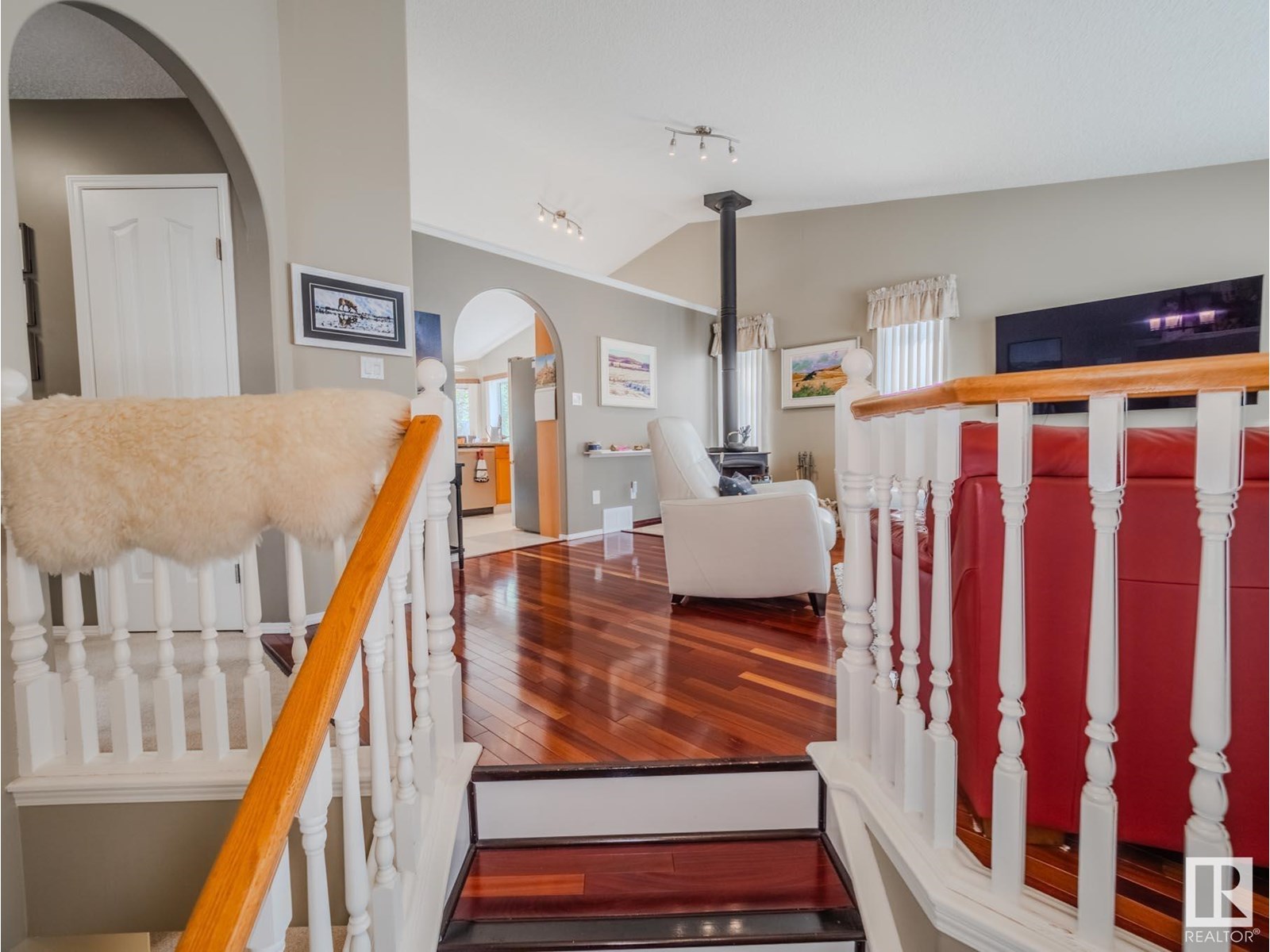 125 FOXHAVEN PL