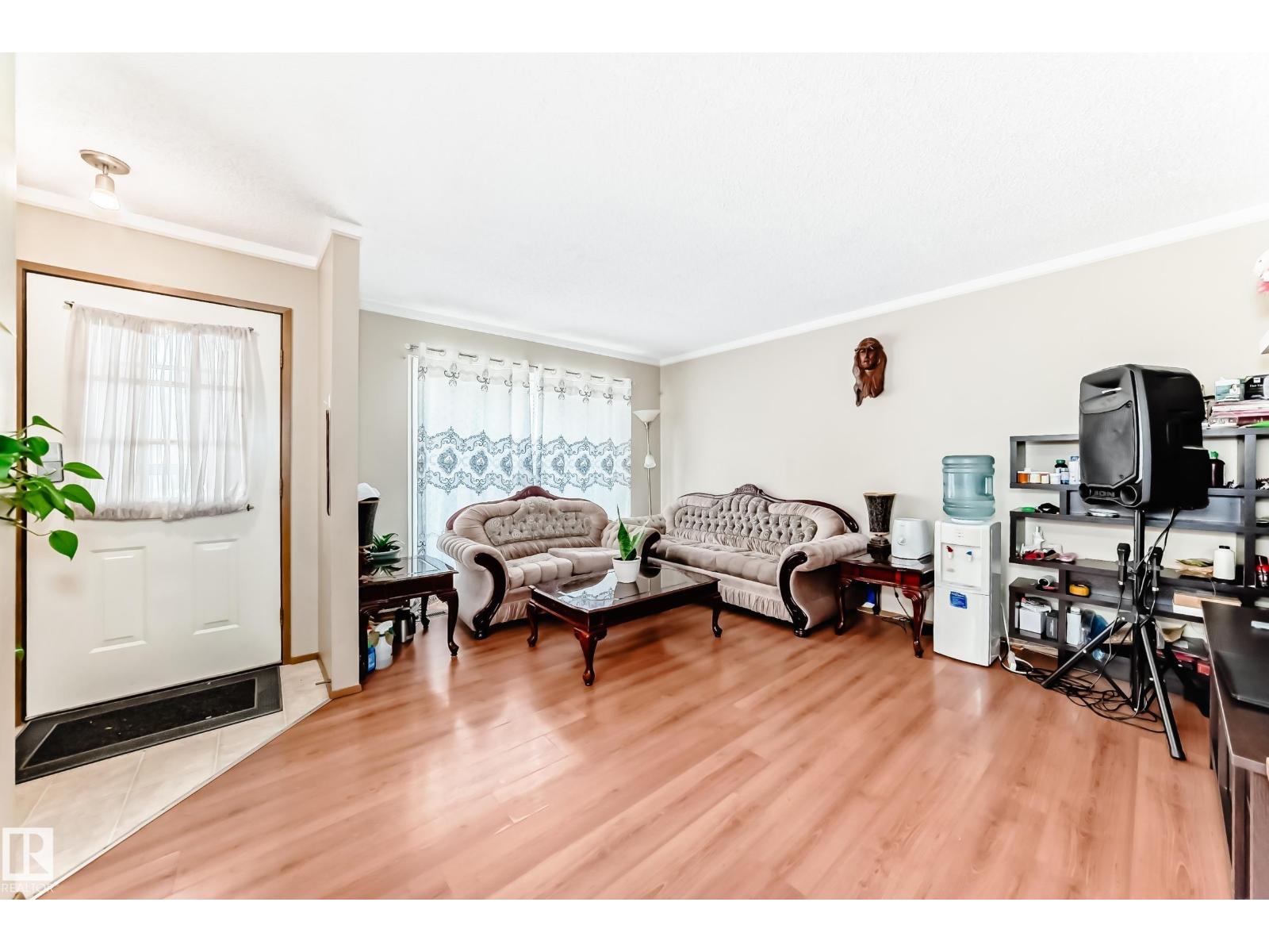 15611 83A ST NW