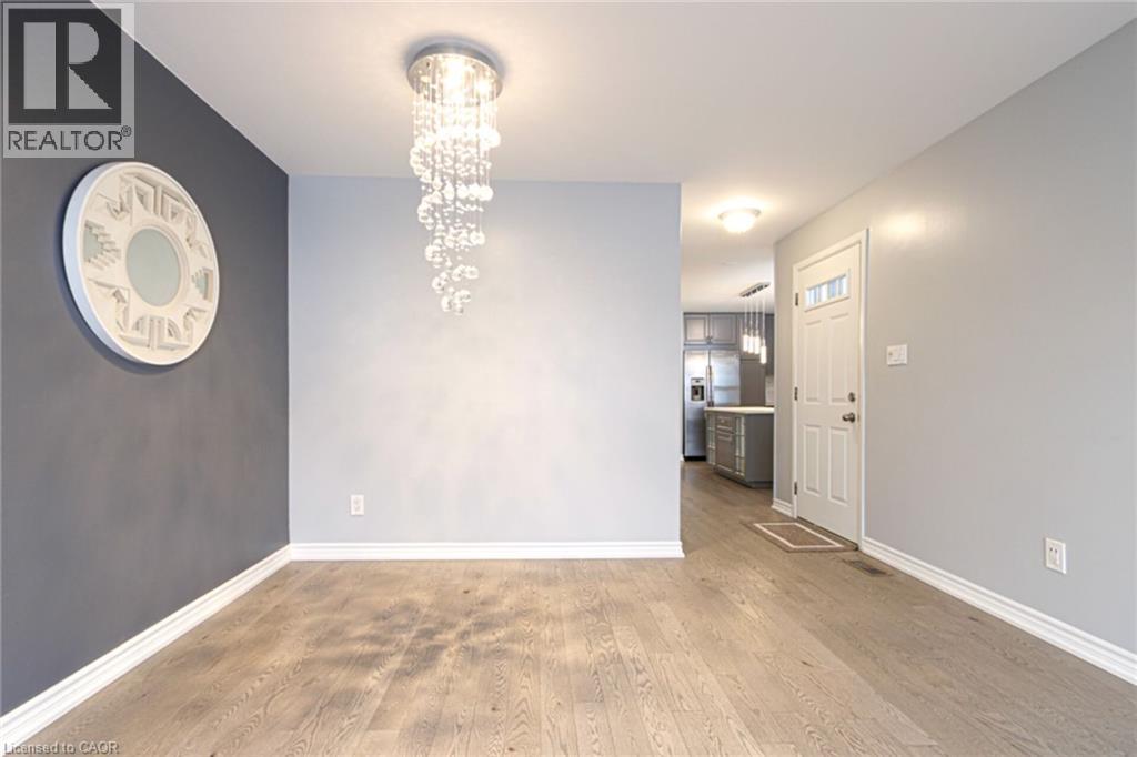 1601 SANDGATE Crescent