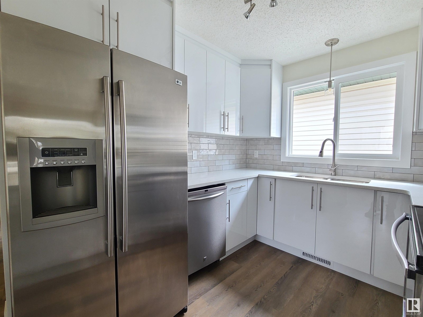 12011 95A ST NW