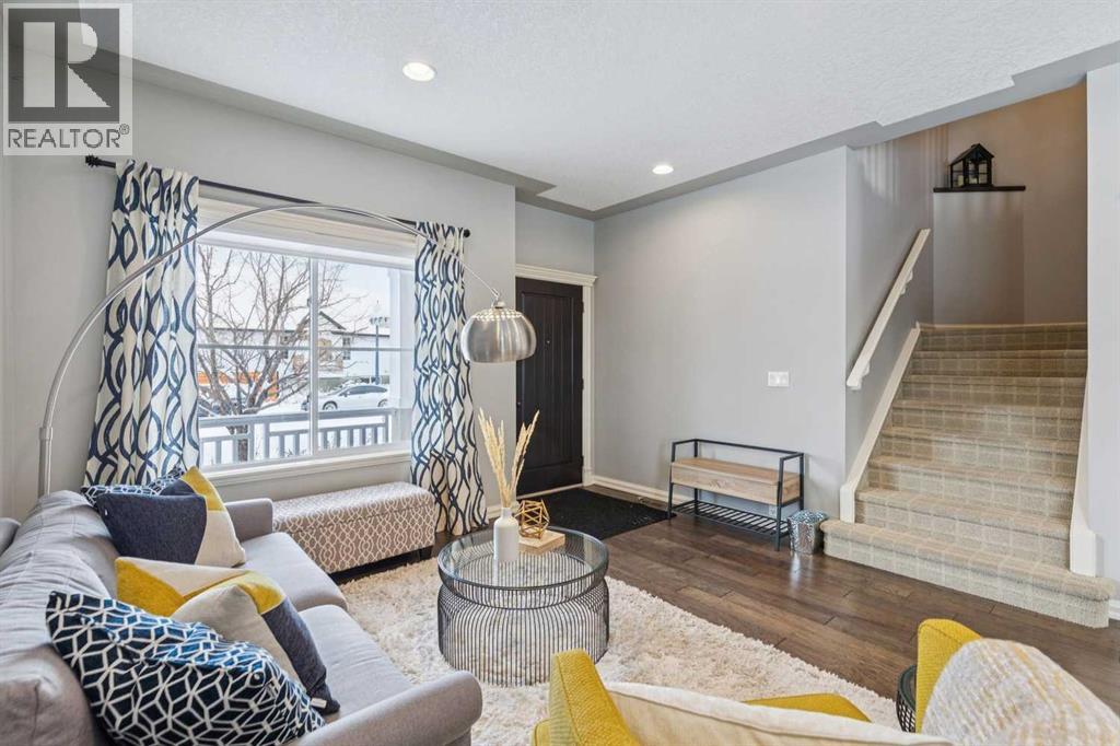 104 Strathridge Place SW