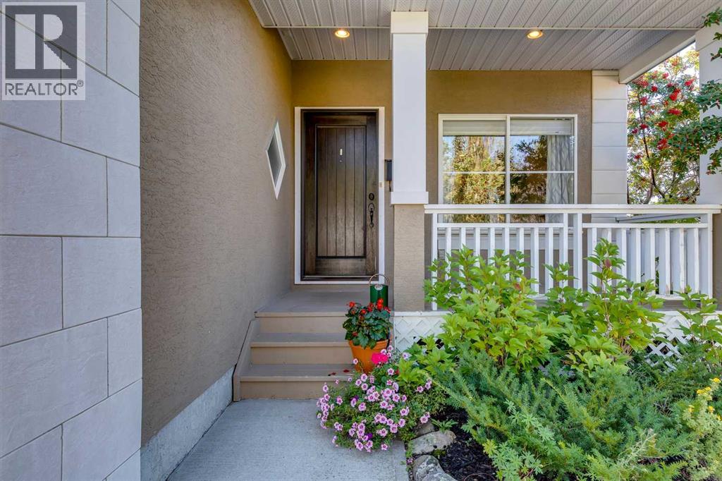 104 Strathridge Place SW