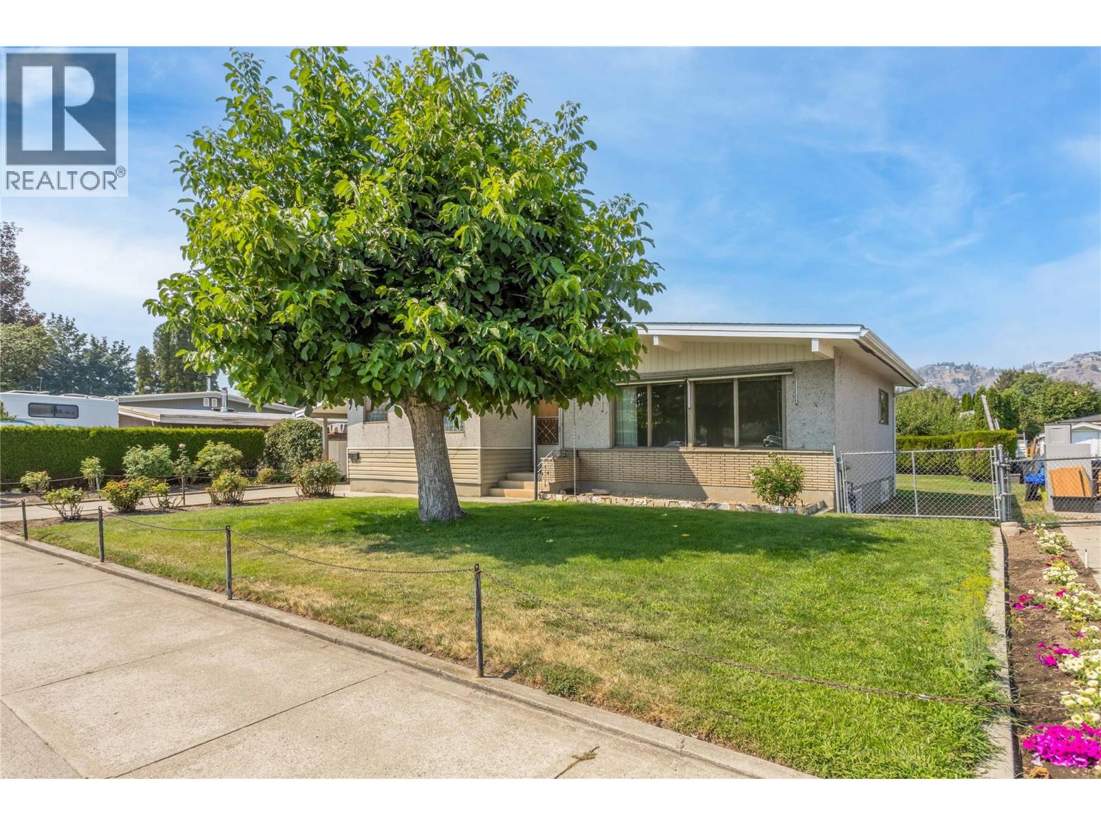 1206 Lawson Avenue