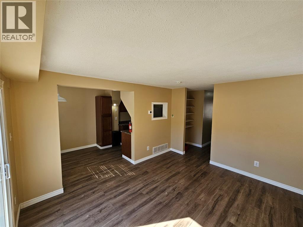 317 SOMERSET CRESCENT