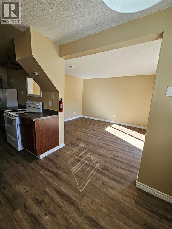 317 SOMERSET CRESCENT