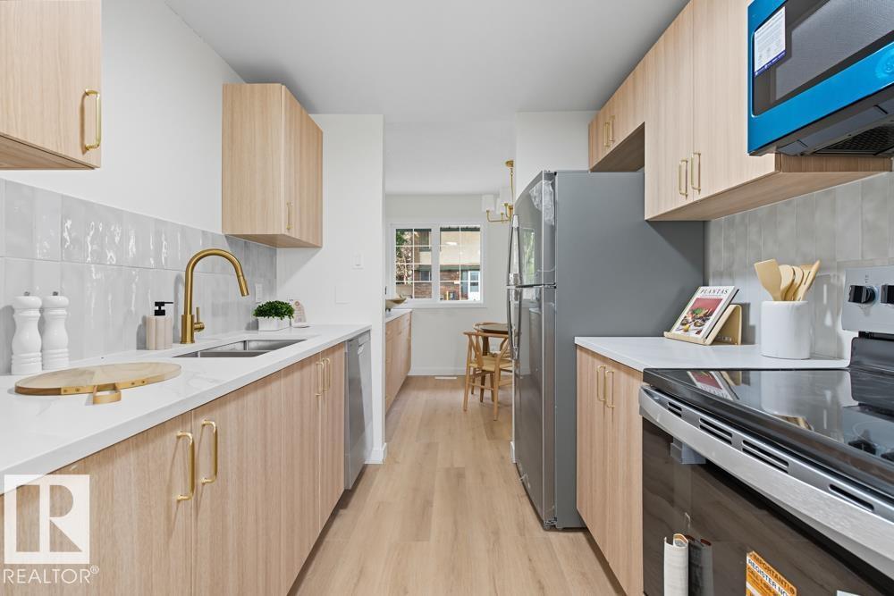 121 ABBOTTSFIELD RD NW