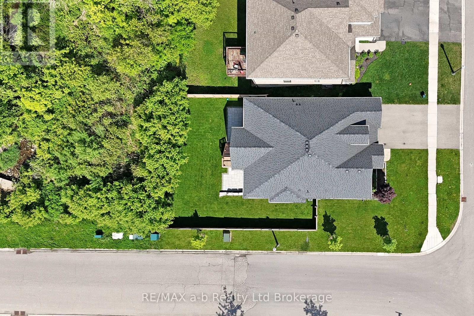 255 WEDGEWOOD DRIVE