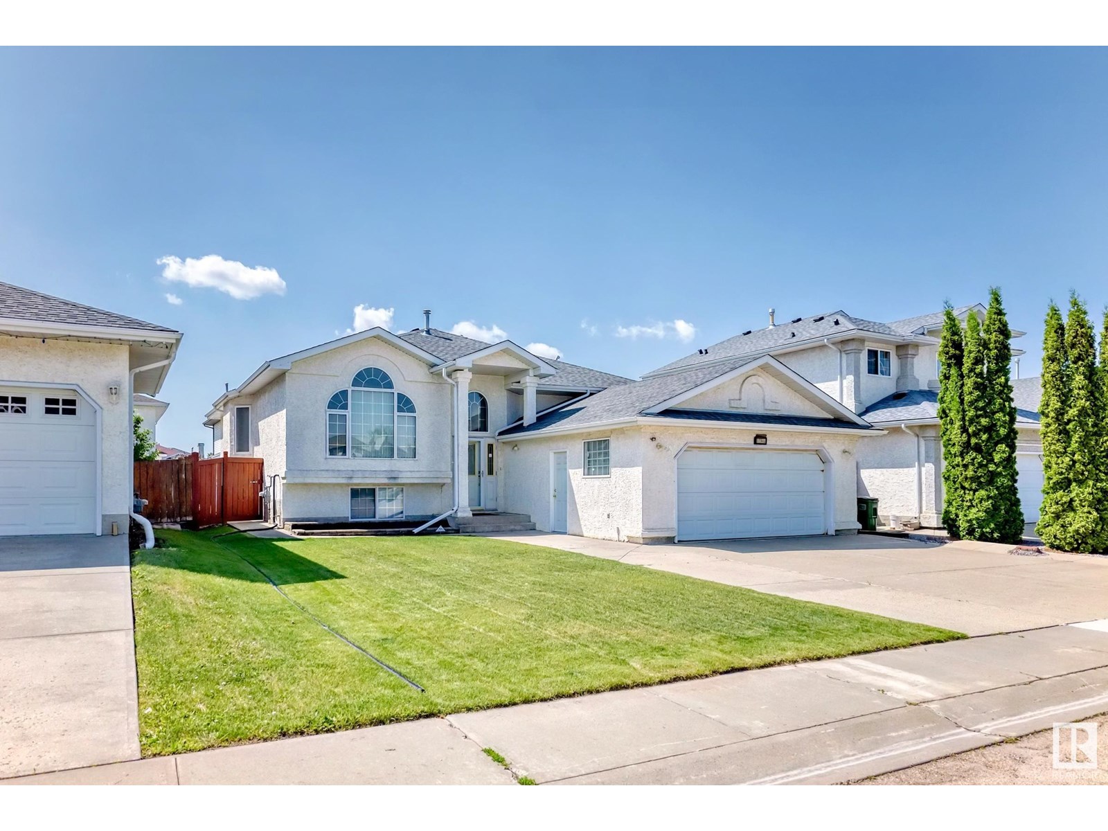 8627 159A AV NW