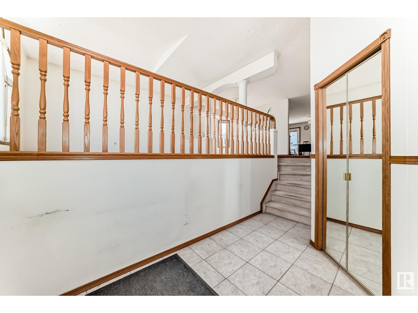 8627 159A AV NW