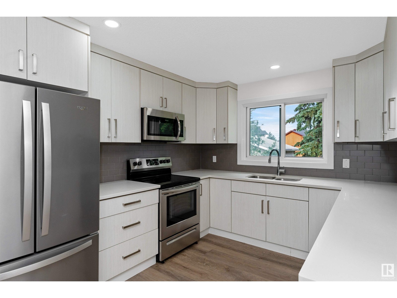14308 121 ST NW