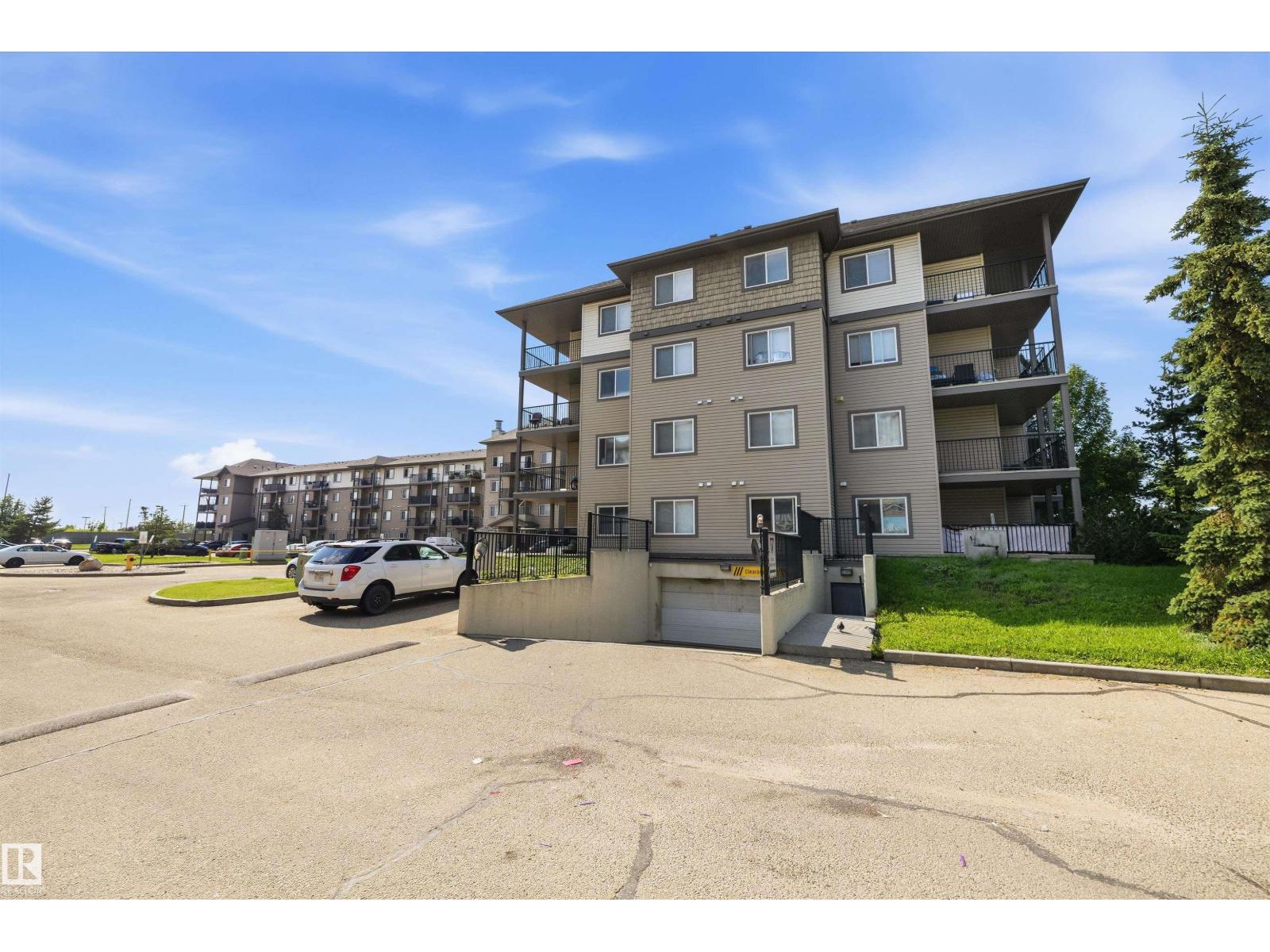 #143 301 CLAREVIEW STATION DR NW