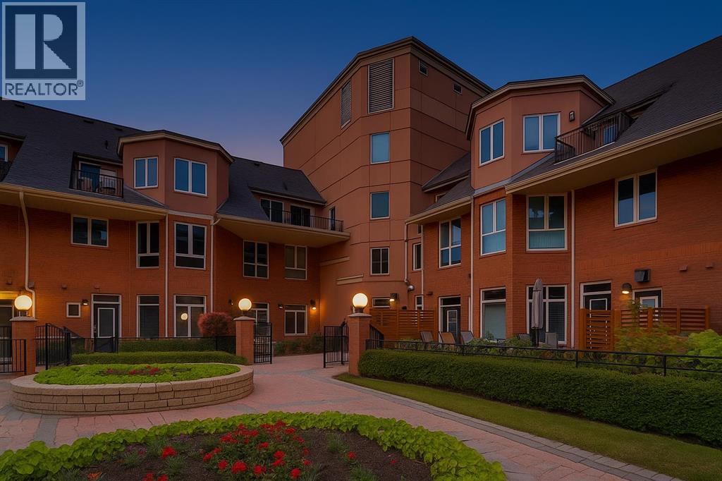 5206, 400 Eau Claire Avenue SW