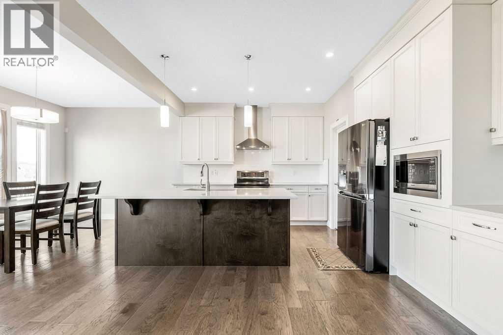 82 Panton View NW