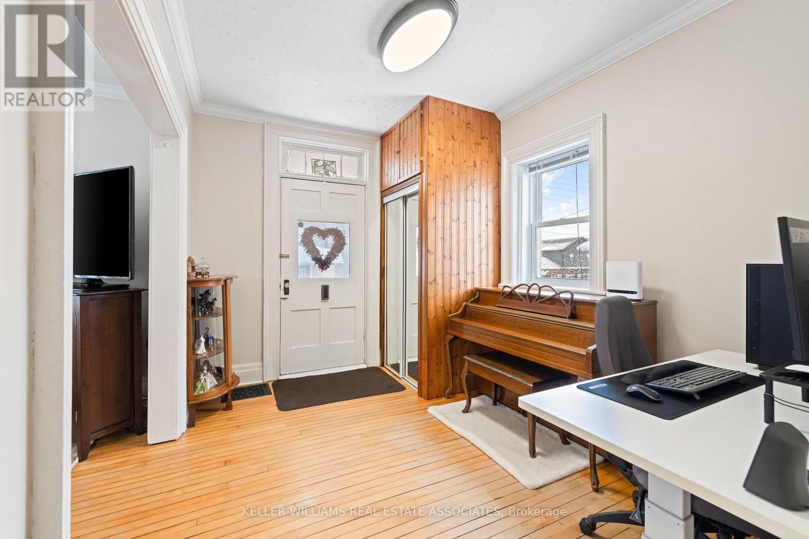 1379 KILLARNEY BEACH ROAD